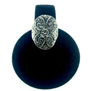Sterling Silver Floral Ring Oval Scroll Design Size 6 1/2